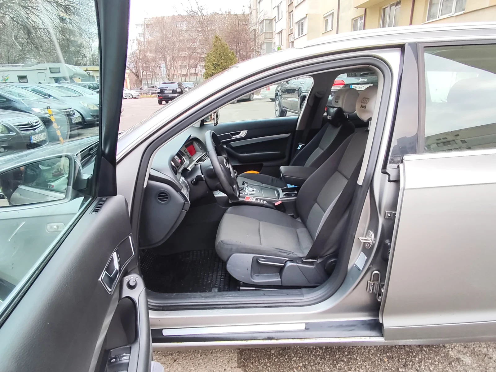 Audi A6 3.0TDI 6СК ! * КЛИМАТРОНИК*  !ТОП!!, снимка 11 - Автомобили и джипове - 53859001