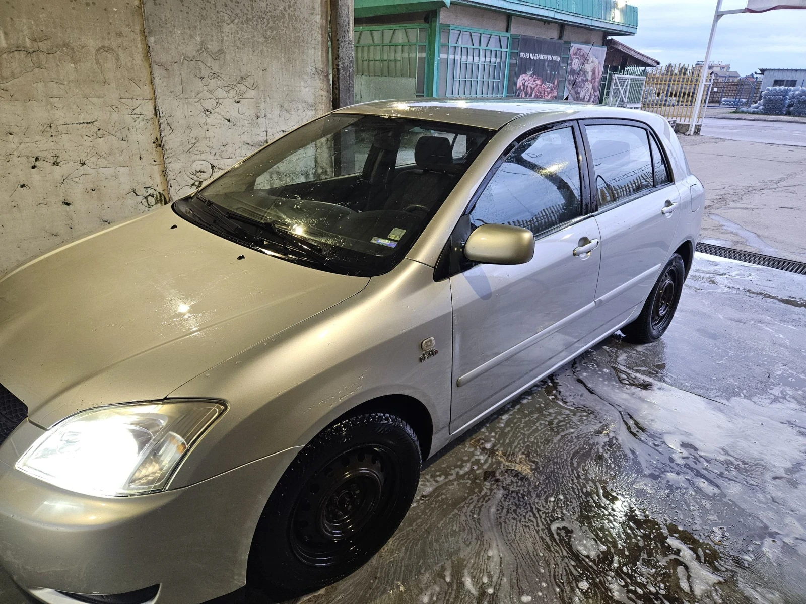 Toyota Corolla  - изображение 9