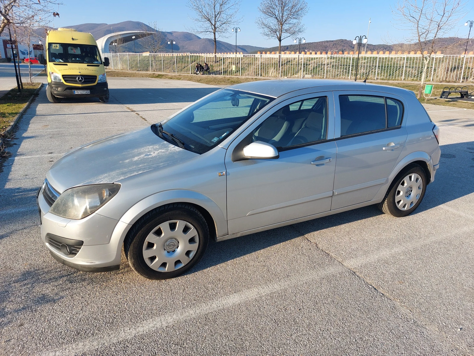 Opel Astra H, 1.6 - изображение 7