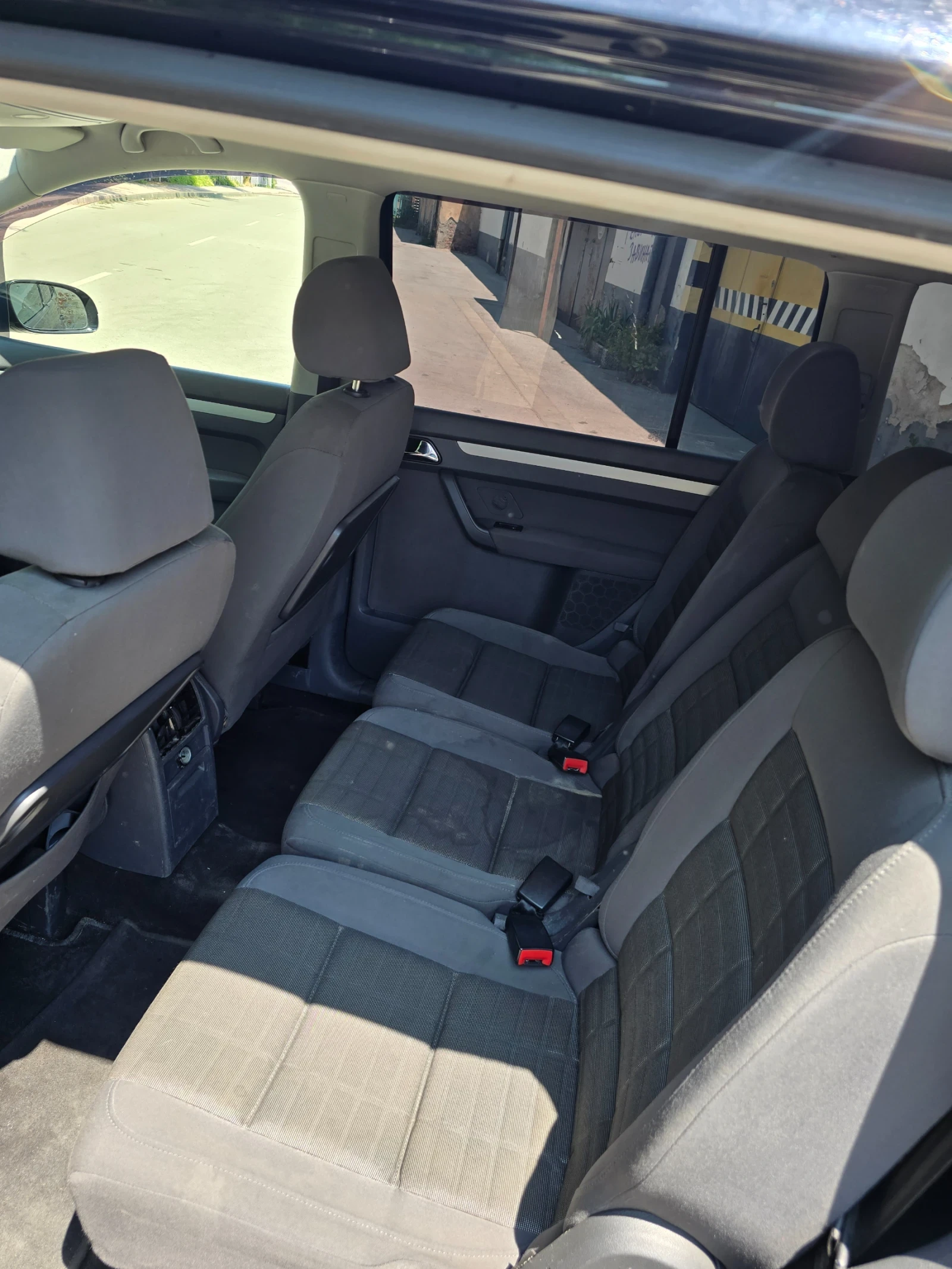 VW Touran 1.9 105 АБТ  - изображение 4