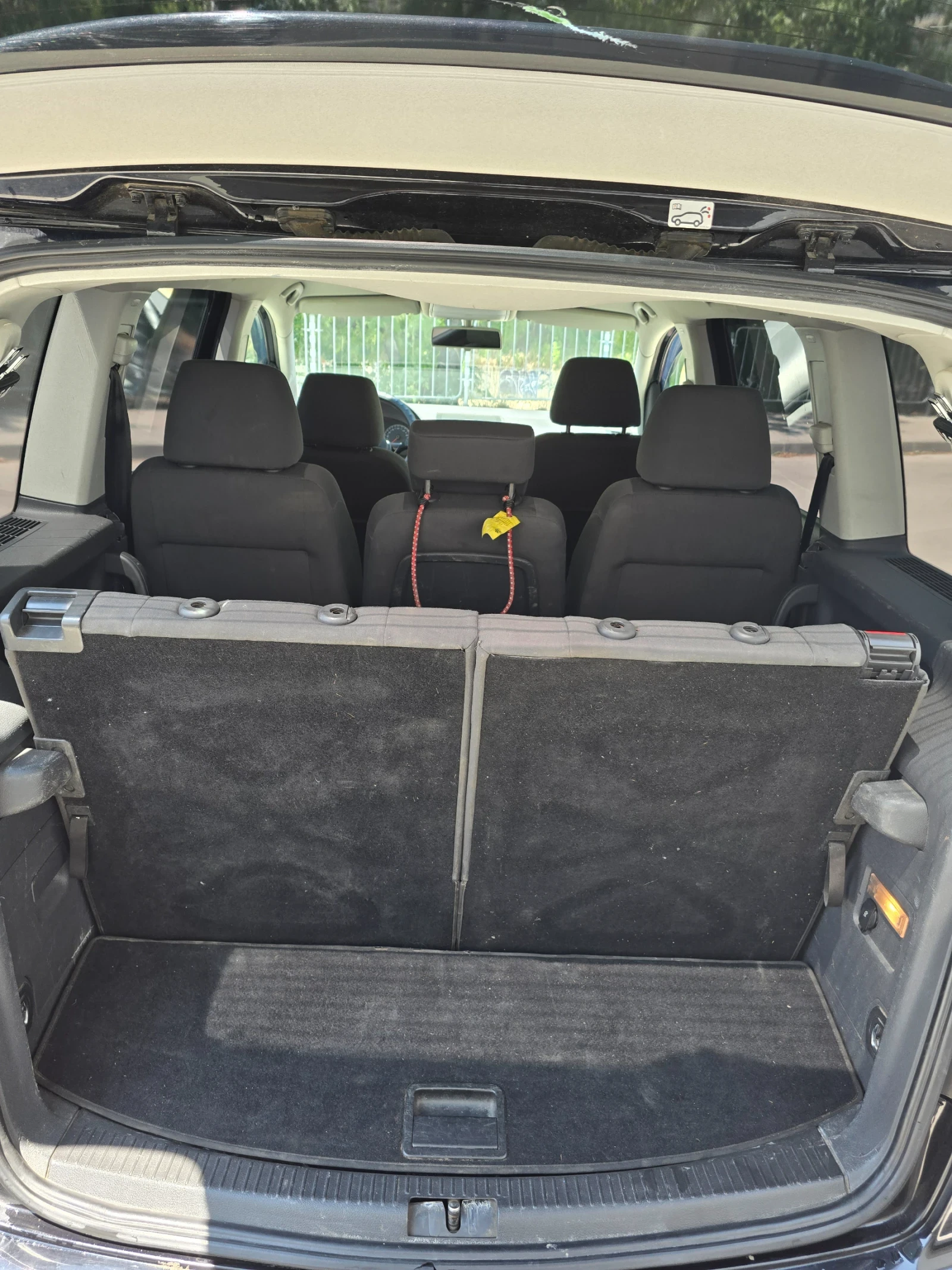 VW Touran 1.9 105 АБТ  - изображение 3