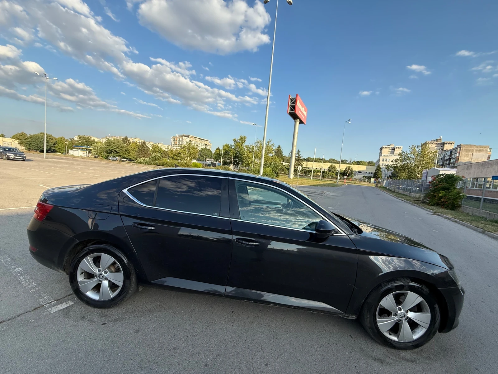 Skoda Superb 2.0TDI* DSG* LED - изображение 5