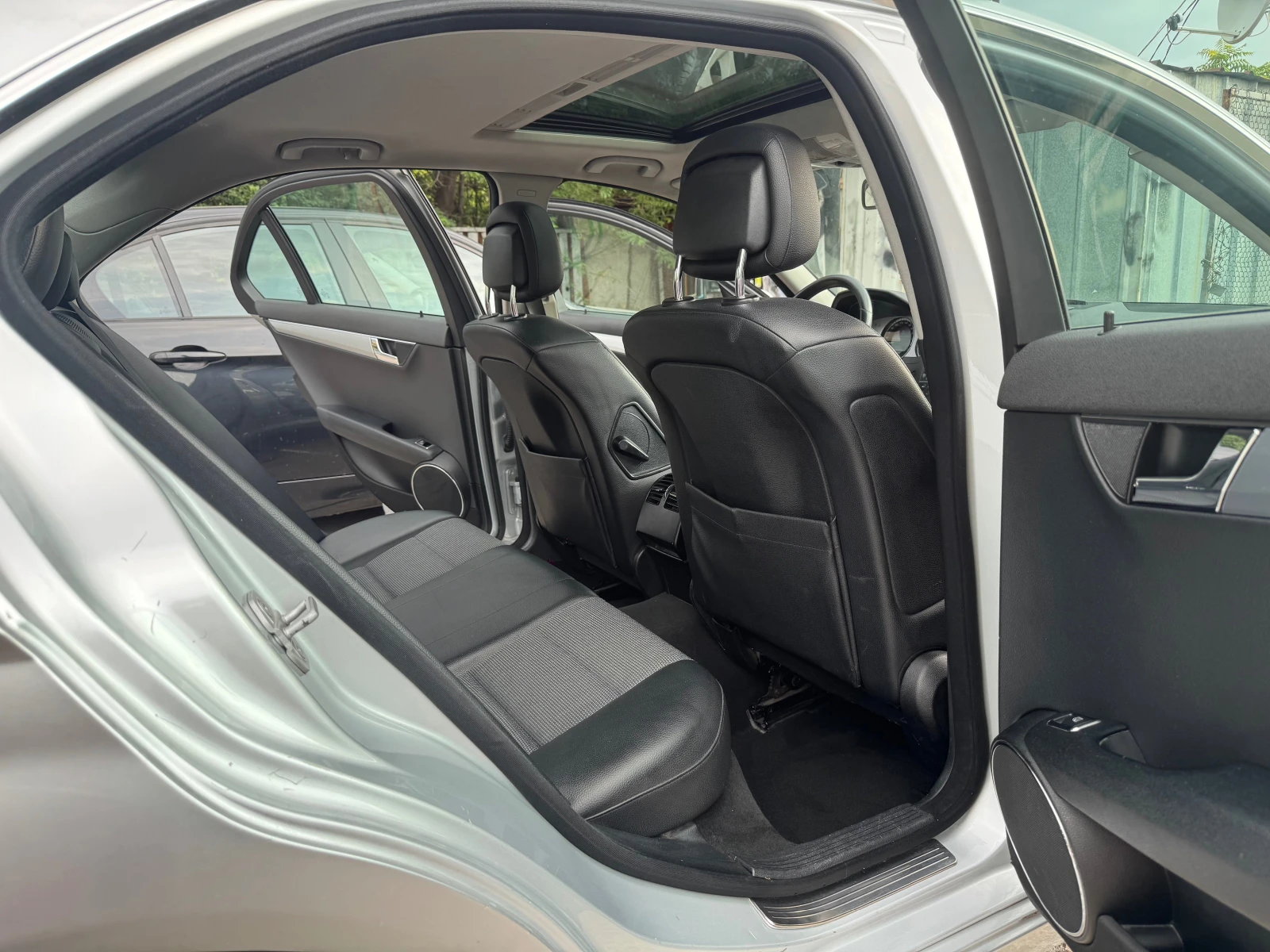 Mercedes-Benz C 220 CDi 170HP  646  6 SKOROSTI AVANTGARDE  FUUL  2010G | Mobile.bg   16