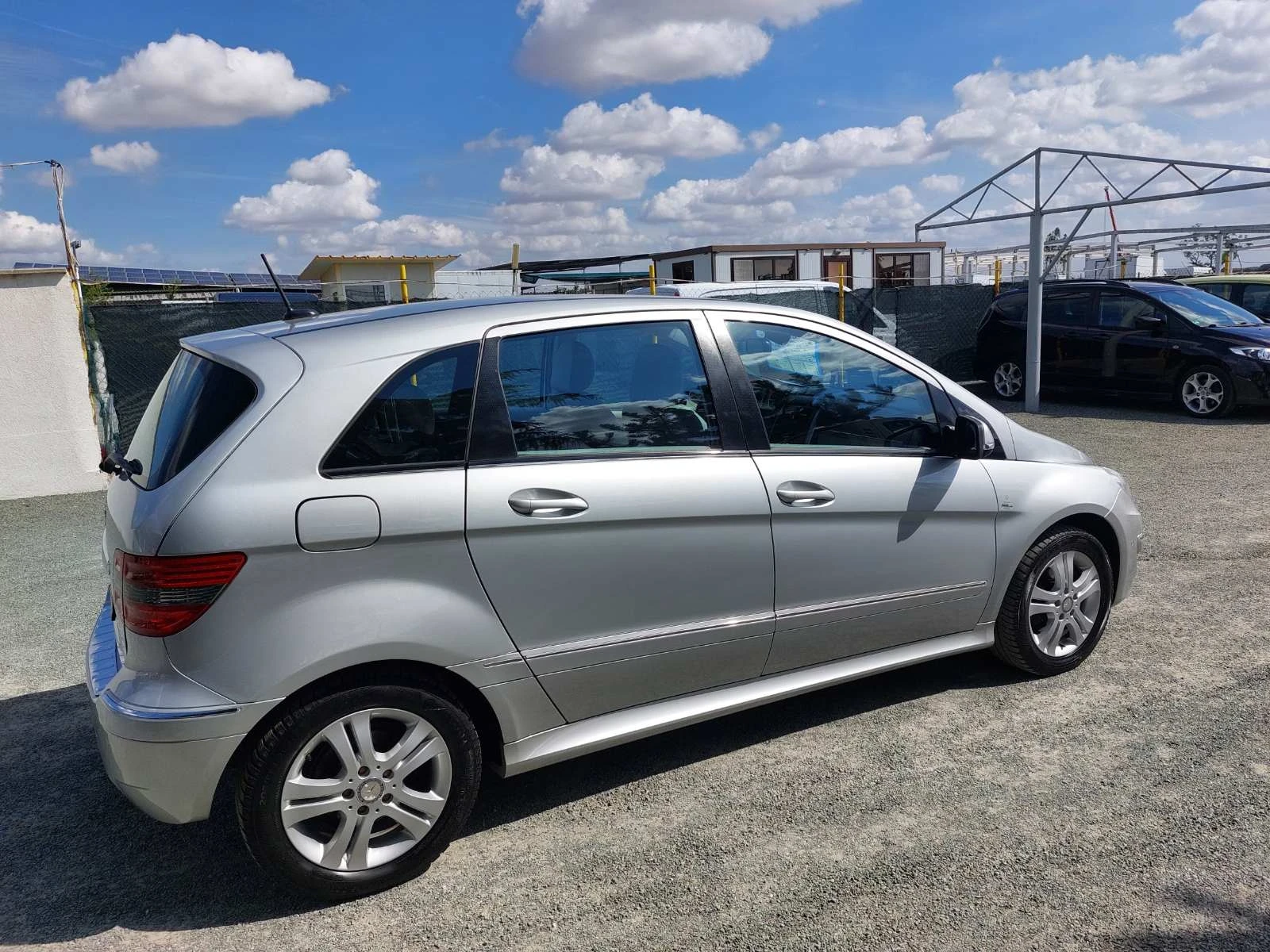 Mercedes-Benz B 200 2.0i - изображение 3