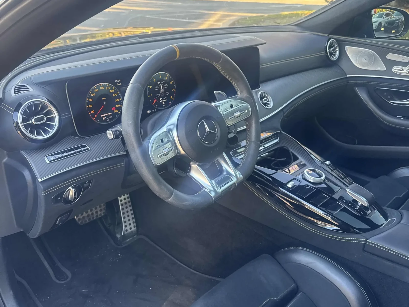 Mercedes-Benz AMG GT 63S CARFAX АВТО КРЕДИТ  - изображение 6