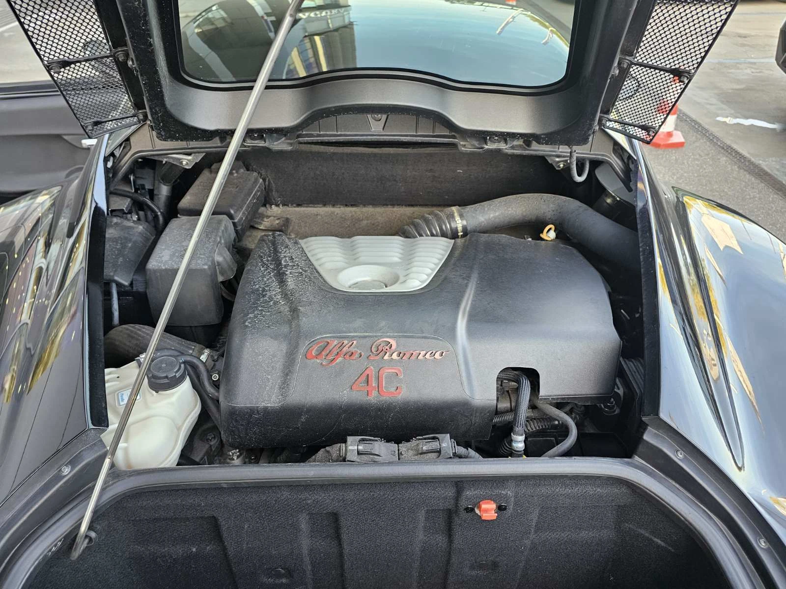 Alfa Romeo 4C | Mobile.bg   13