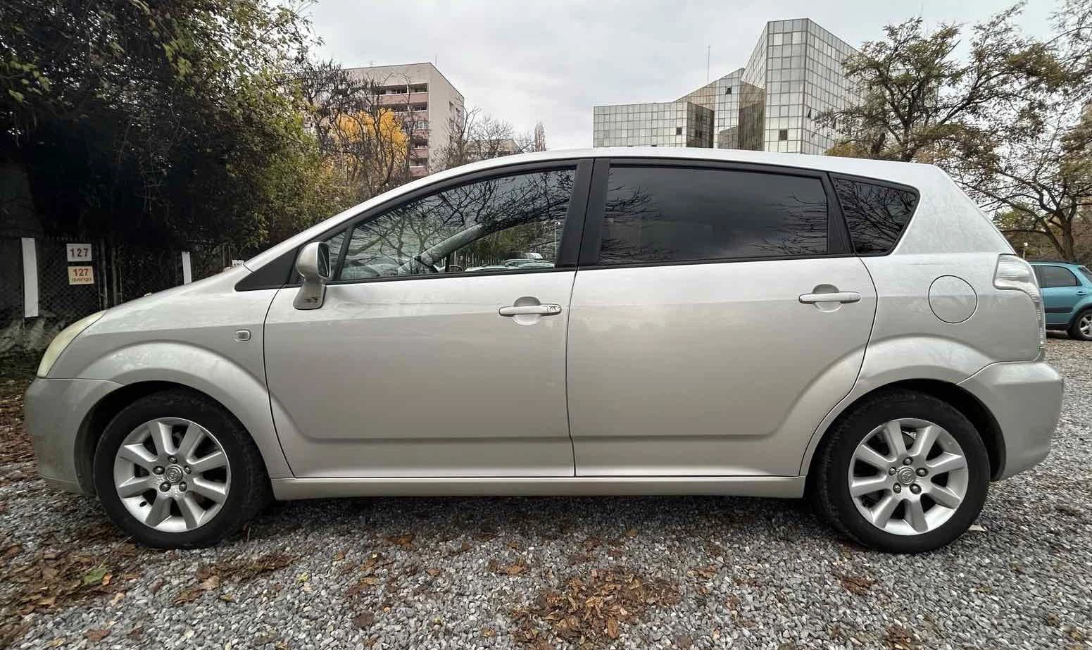 Toyota Corolla verso  - изображение 3