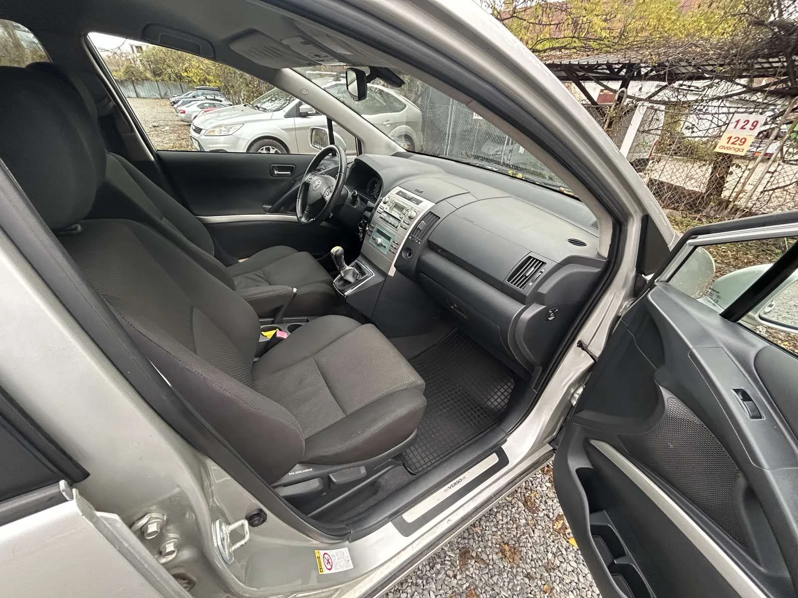 Toyota Corolla verso  - изображение 6