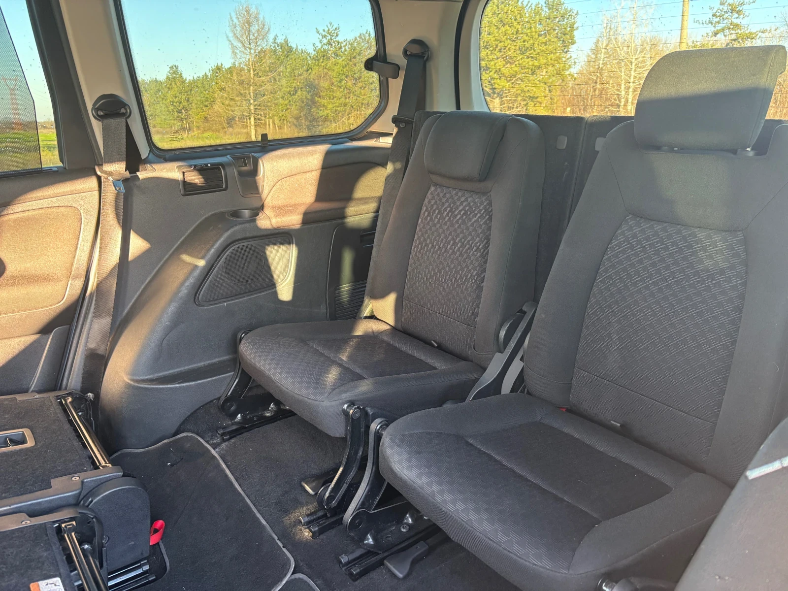 Ford S-Max GHIA - изображение 10