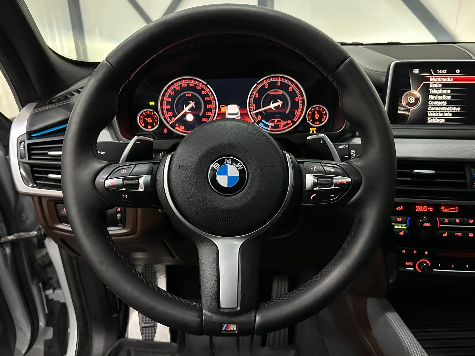 BMW X5 * ОБСЛУЖЕН* ОБДУХ* XI* SOFT CLOSE* , снимка 11 - Автомобили и джипове - 56706939