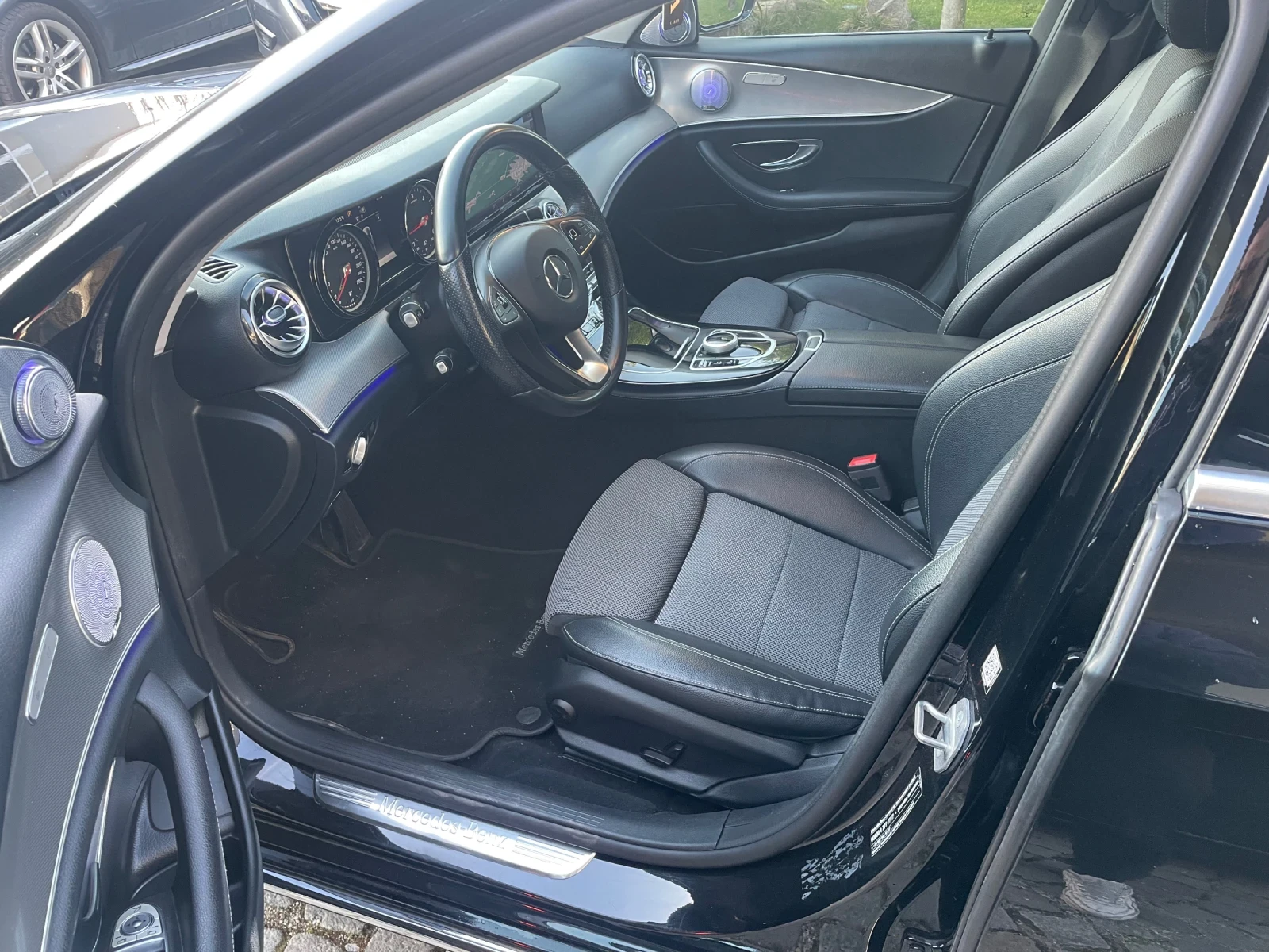 Mercedes-Benz E 220 195кс 4matic, снимка 8 - Автомобили и джипове - 53785069