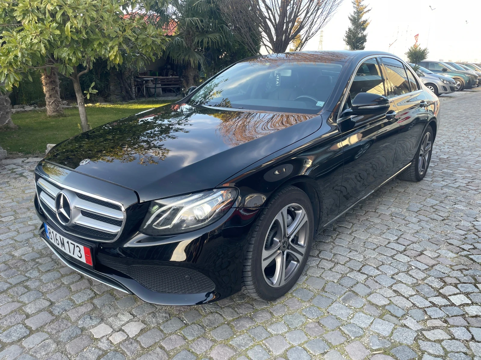 Mercedes-Benz E 220 195кс 4matic, снимка 7 - Автомобили и джипове - 53785069