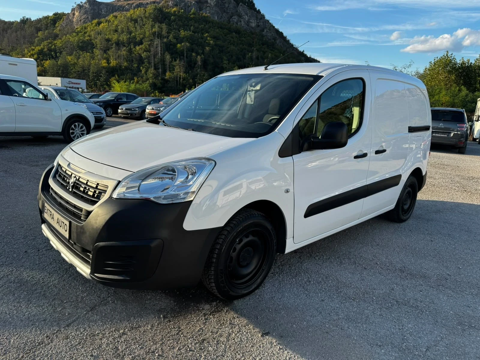 Peugeot Partner 1.6 HDi, АВТОМАТ, КЛИМАТИК, EURO 6, ДВЕ СТРАНИЧНИ 