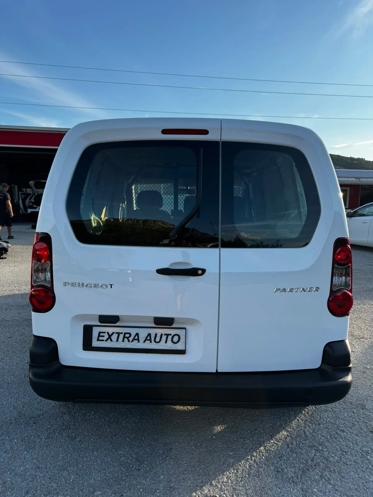 Peugeot Partner 1.6 HDi, АВТОМАТ, КЛИМАТИК, EURO 6, ДВЕ СТРАНИЧНИ , снимка 3 - Автомобили и джипове - 54047643