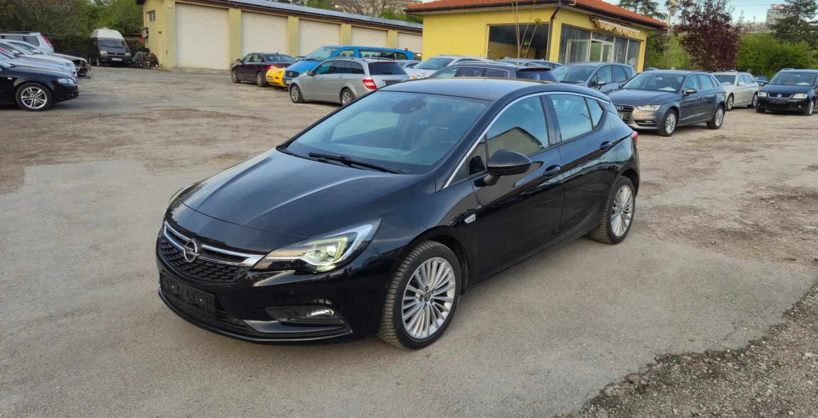 Opel Astra 1.6D* АВТОМАТ* NAVI* HEAD UP* ПОДГРЕВ* ОБДУХВАНЕ