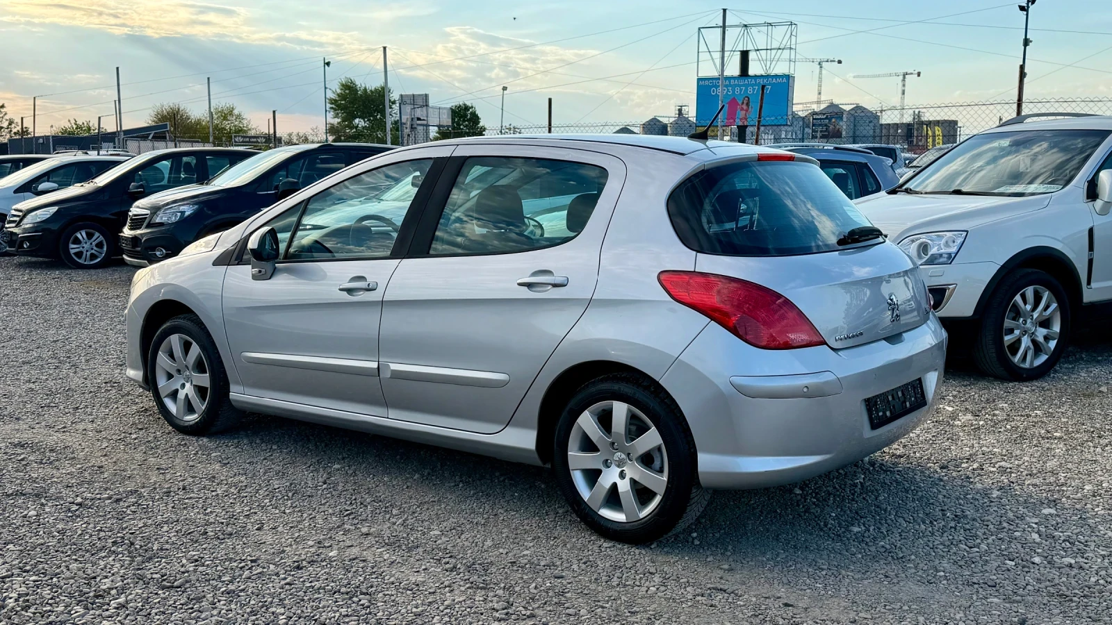 Peugeot 308 1.6i 16v ГАЗ, снимка 6 - Автомобили и джипове - 54459793
