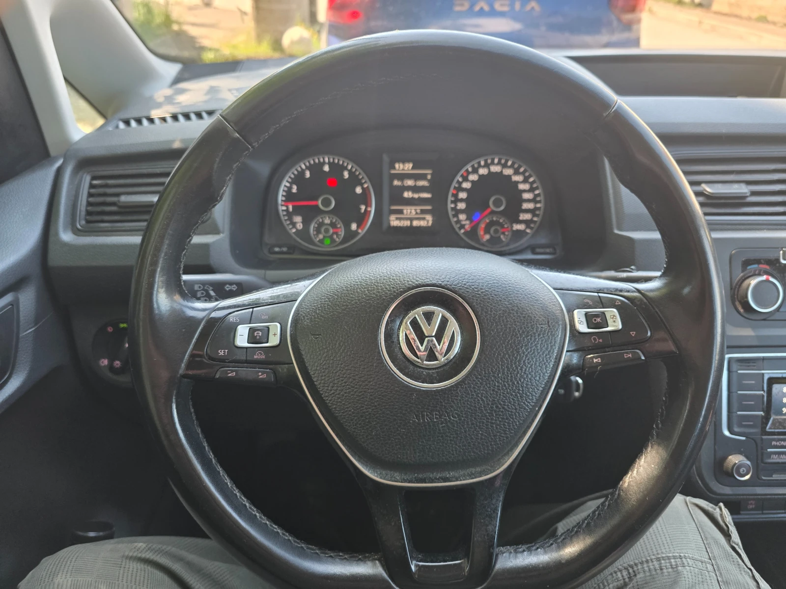 VW Caddy CNG 1.4 TGI 110 HP BENZINE & CNG, снимка 7 - Автомобили и джипове - 54462504