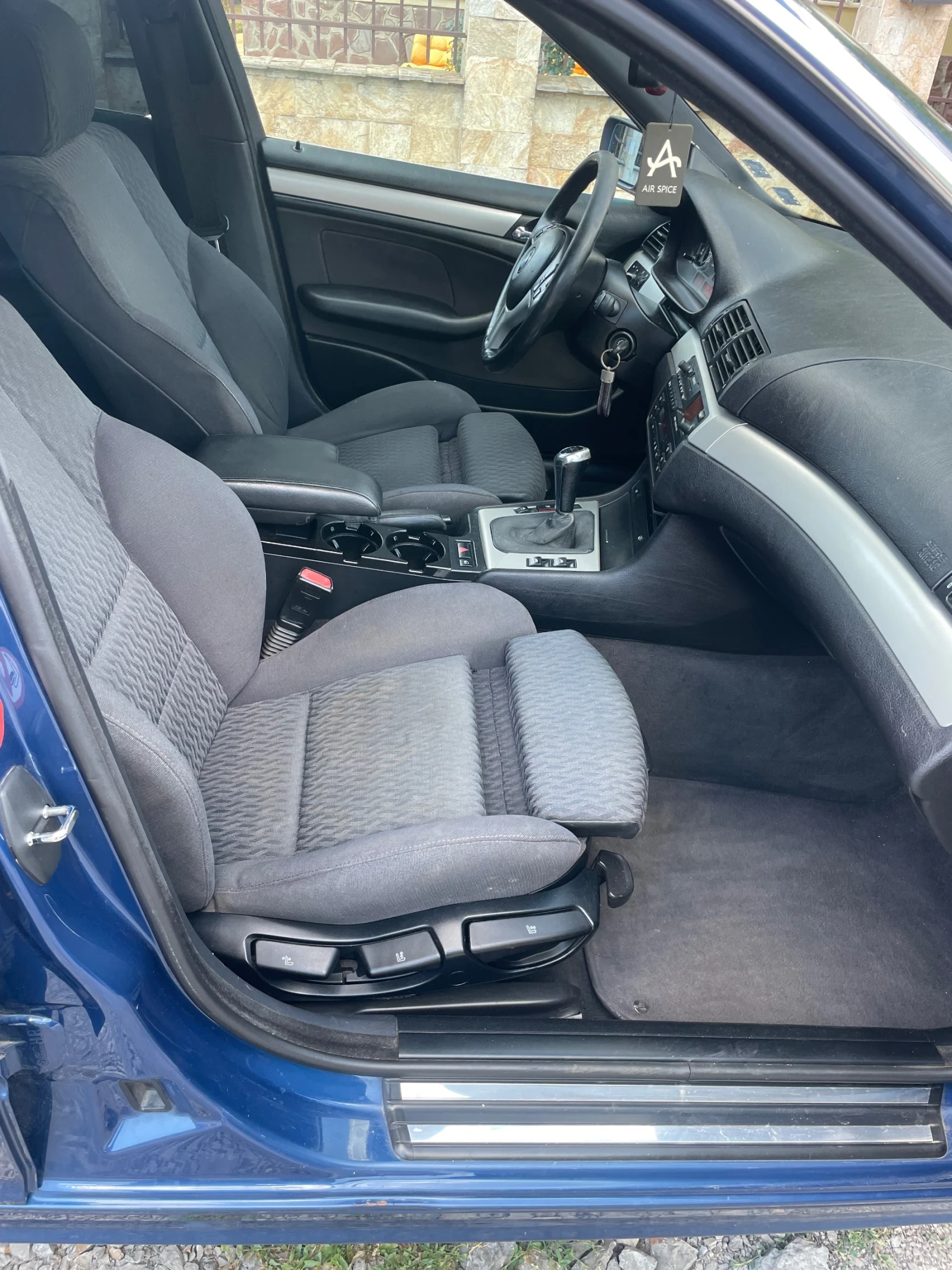 BMW 330 3.0D Italy ръчка задно 260 к.с, снимка 11 - Автомобили и джипове - 54987660