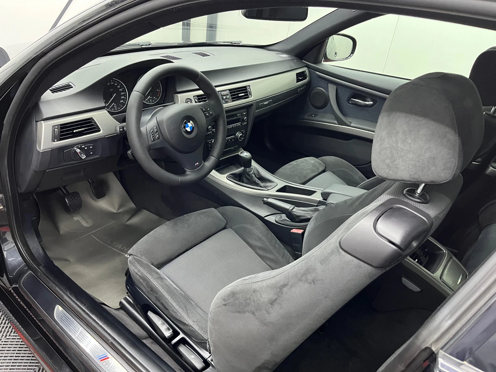 BMW 320, снимка 8 - Автомобили и джипове - 55092990