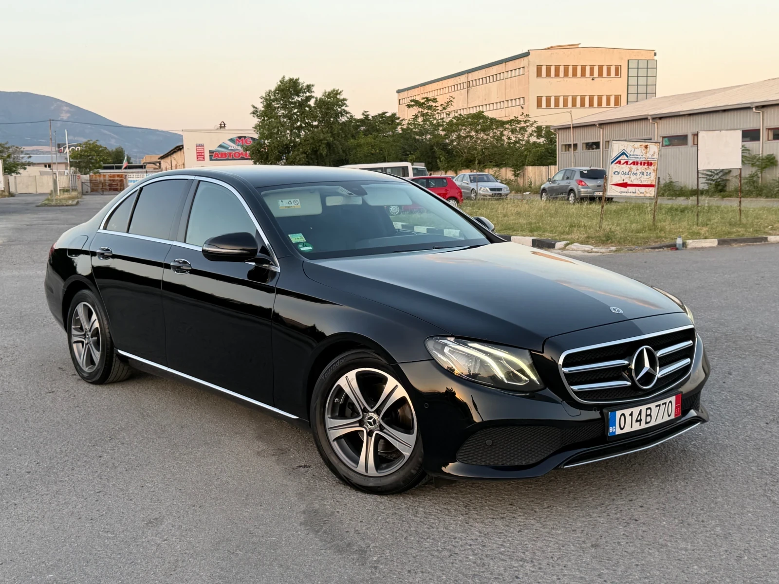 Mercedes-Benz E 200 2.2CDI 160к.с 2019 9-G tronic FULL LED , снимка 4 - Автомобили и джипове - 55108307