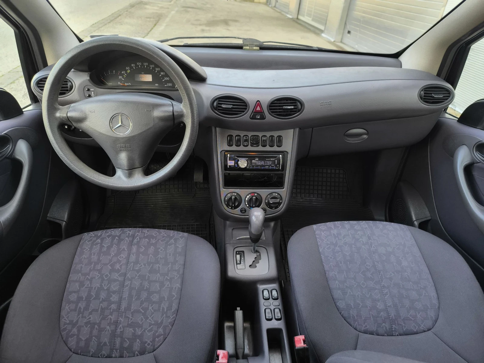 Mercedes-Benz A 170 CDI AVTOMATIC, снимка 5 - Автомобили и джипове - 55165328