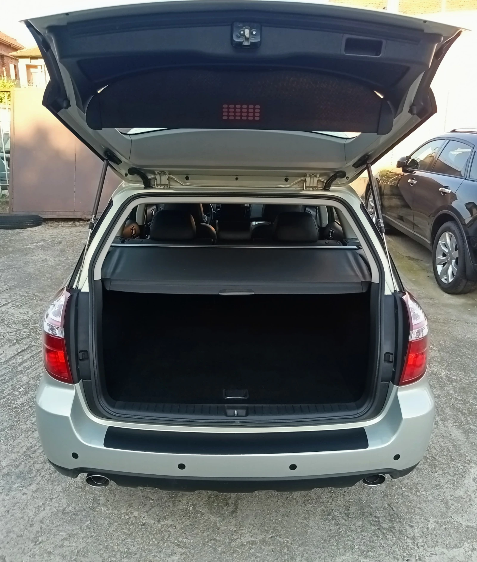 Subaru Outback 2.5i - AWD, снимка 10 - Автомобили и джипове - 55768419