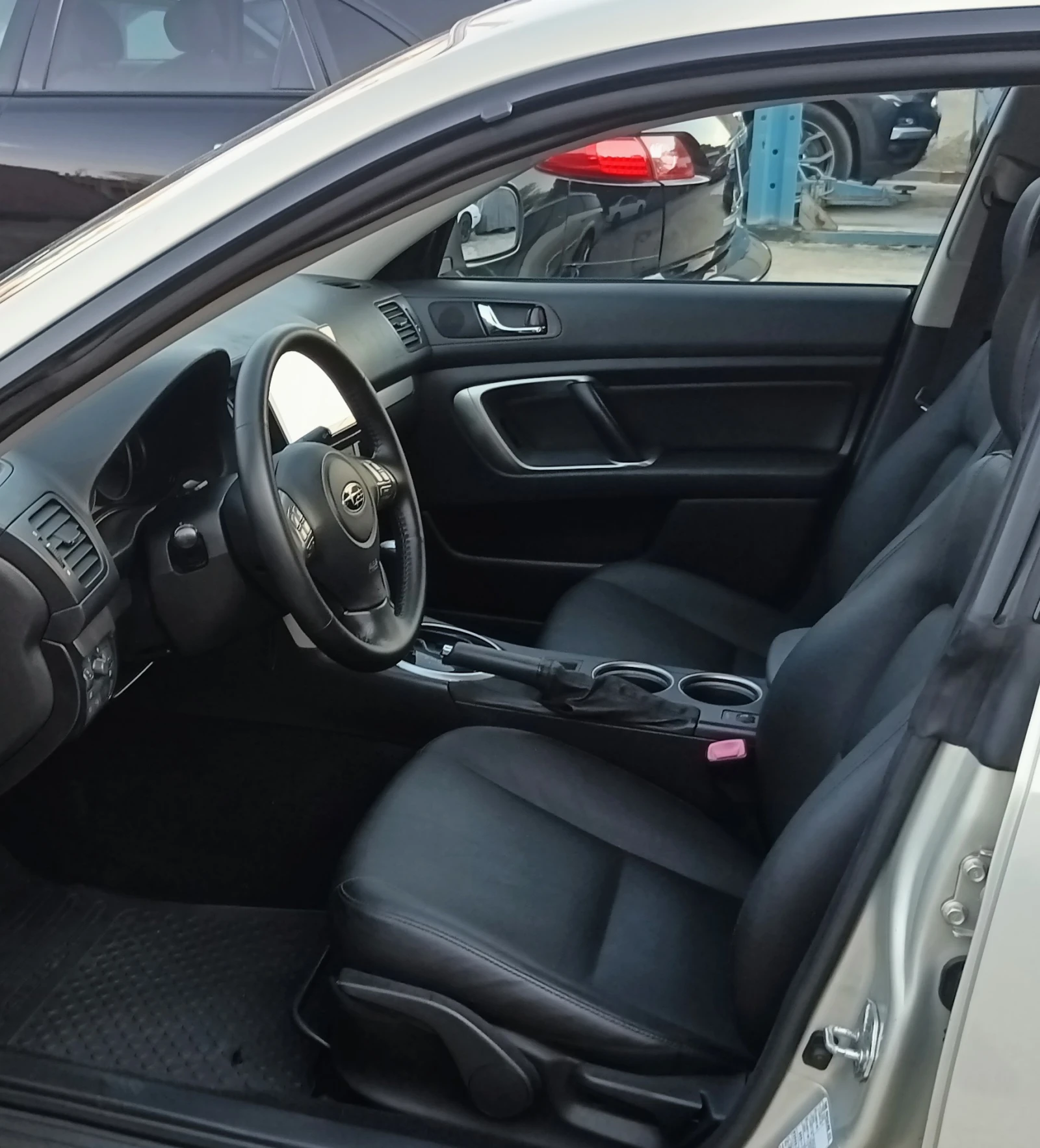 Subaru Outback 2.5i - AWD, снимка 7 - Автомобили и джипове - 55768419
