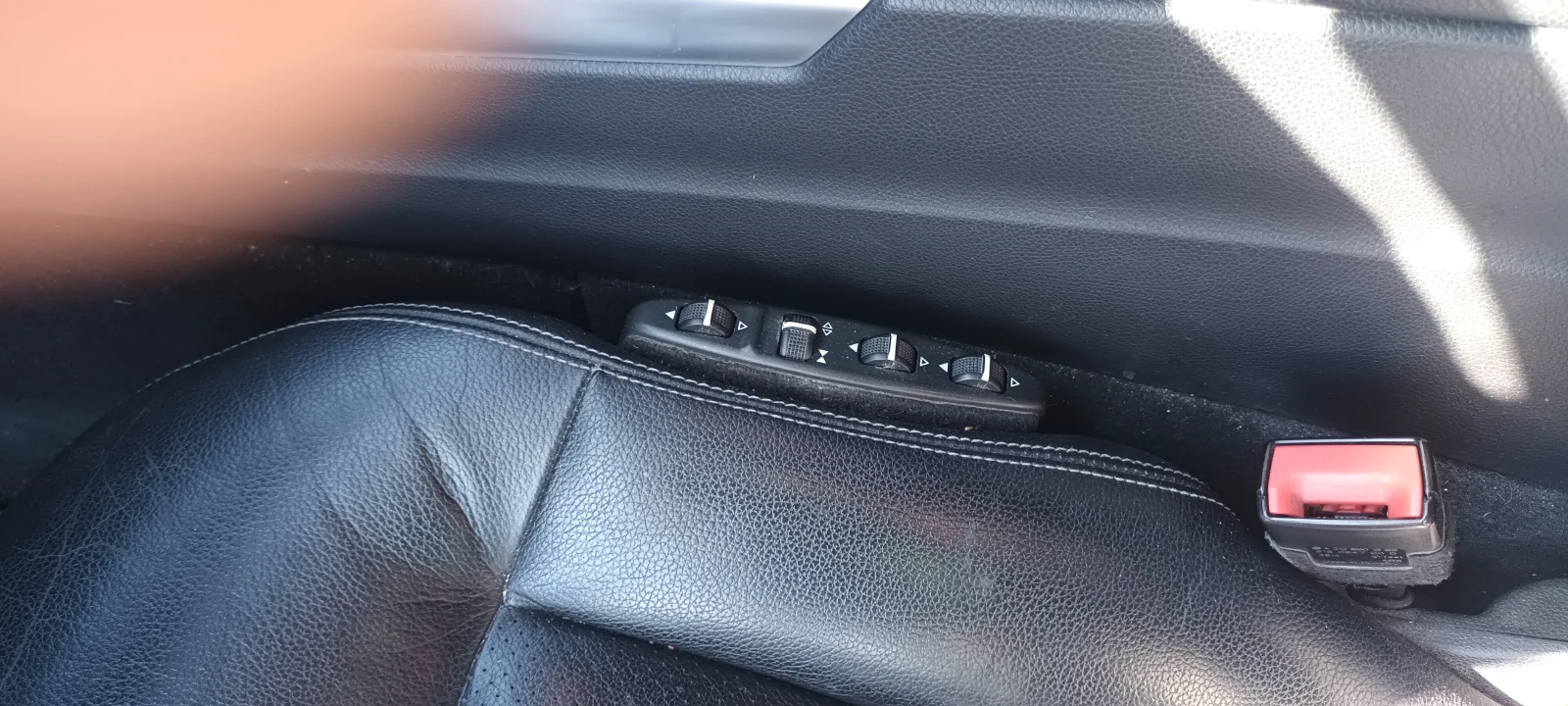 Mercedes-Benz E 220, снимка 3 - Автомобили и джипове - 55966893