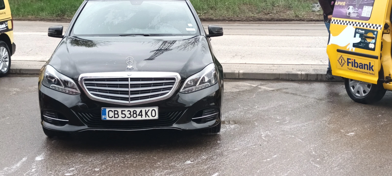 Mercedes-Benz E 220, снимка 7 - Автомобили и джипове - 55966893