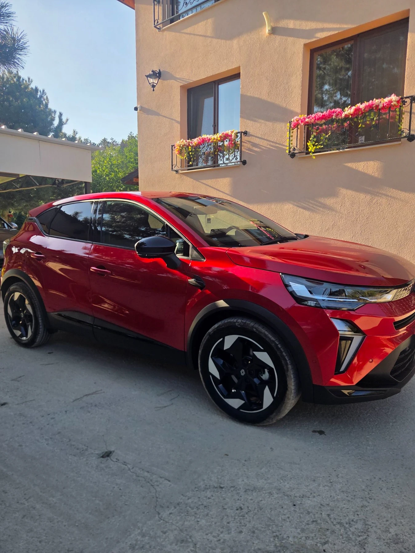 Renault Captur, снимка 6 - Автомобили и джипове - 55988316