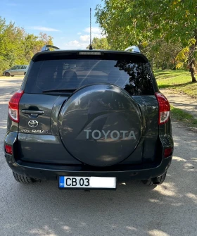 Toyota Rav4 2.2D4d, 136кс, 4х4, 6 скорости, камера, навигация , снимка 4