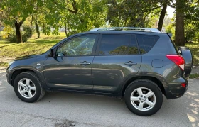 Toyota Rav4 2.2D4d, 136кс, 4х4, 6 скорости, камера, навигация , снимка 2