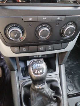 Skoda Yeti 2:0 tdi 4x4, снимка 10