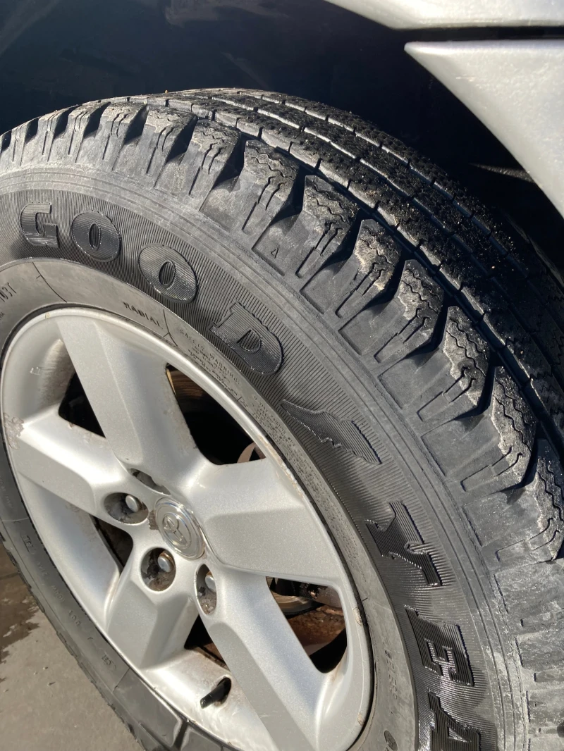 Toyota Rav4, снимка 10 - Автомобили и джипове - 52366938