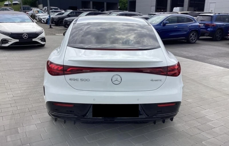Mercedes-Benz EQE 500 AMG/4-MATIC/NIGHT/AIRMATIC/BURM/PANO/360/HUD/, снимка 6 - Автомобили и джипове - 50877553