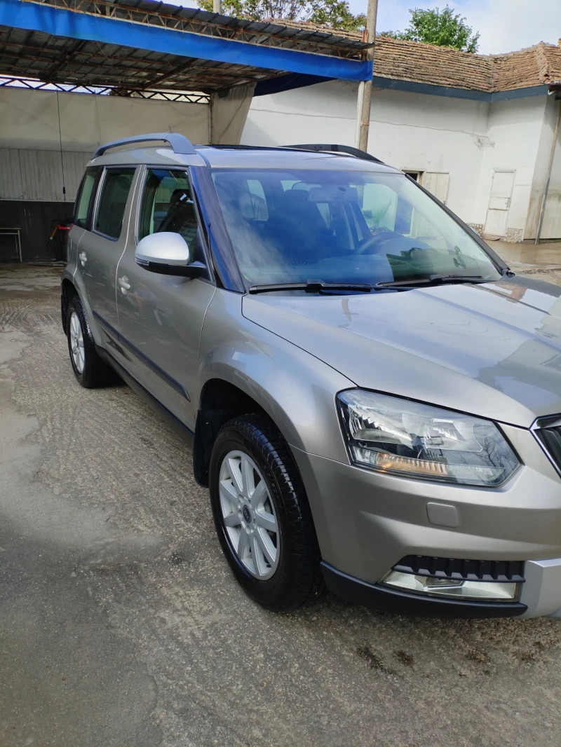 Skoda Yeti 2:0 tdi 4x4, снимка 2 - Автомобили и джипове - 52577551