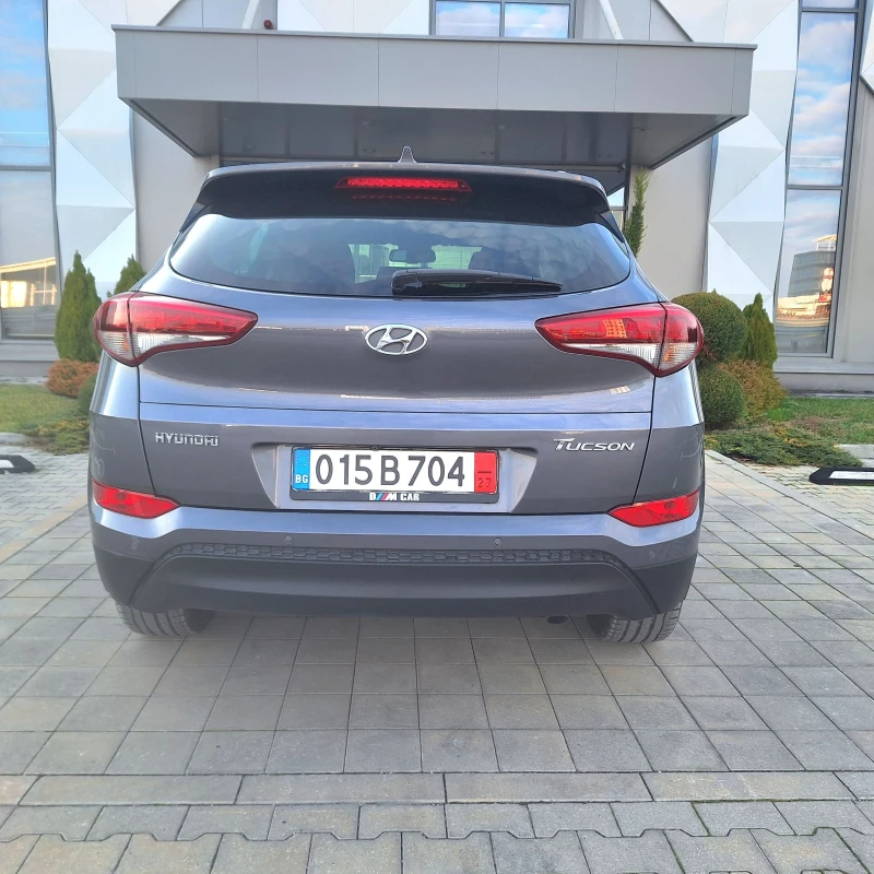 Hyundai Tucson 17  141ксАвтомат, снимка 10 - Автомобили и джипове - 52871654