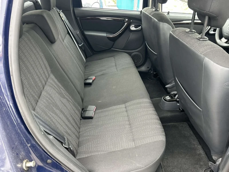 Dacia Duster, снимка 13 - Автомобили и джипове - 53203092