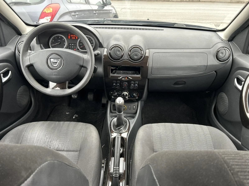 Dacia Duster, снимка 10 - Автомобили и джипове - 53203092