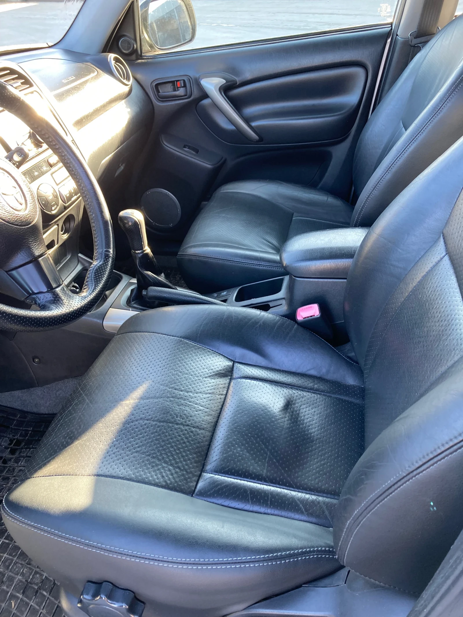 Toyota Rav4  - изображение 6