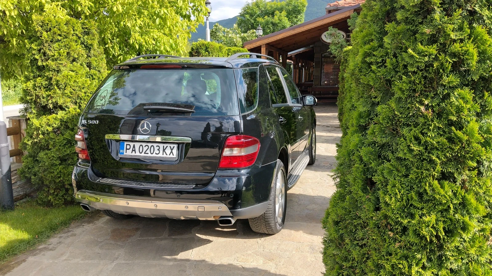 Mercedes-Benz ML 500 - изображение 3