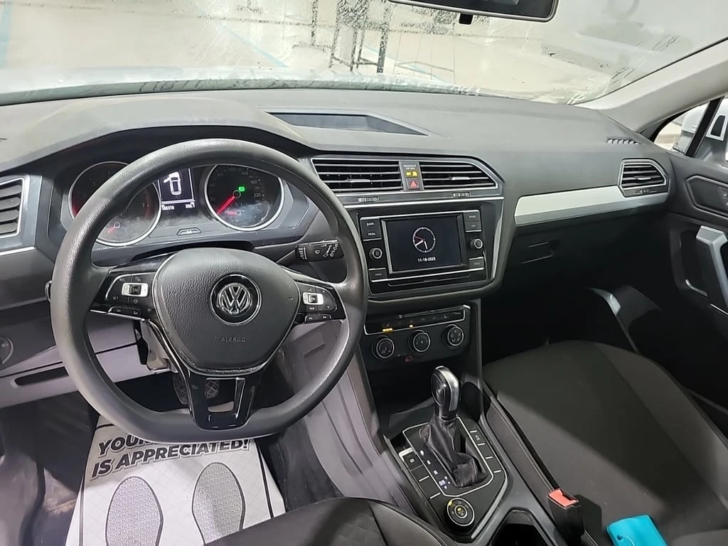 VW Tiguan * S * CARFAX *    | Mobile.bg   9