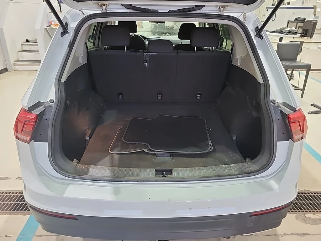 VW Tiguan * S * CARFAX *    | Mobile.bg   16