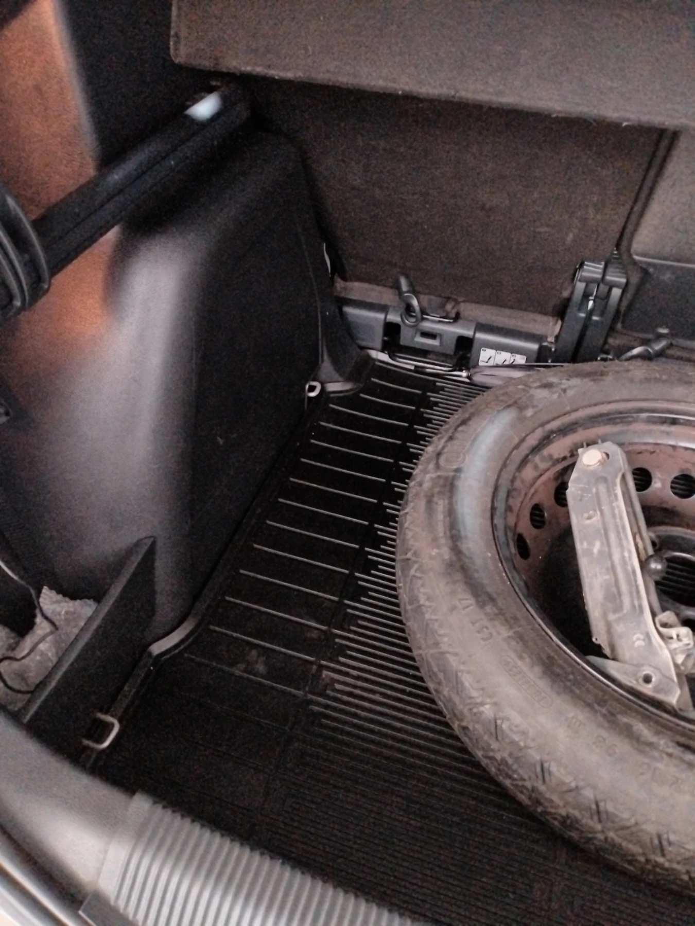 Skoda Yeti 2:0 tdi 4x4 - изображение 7