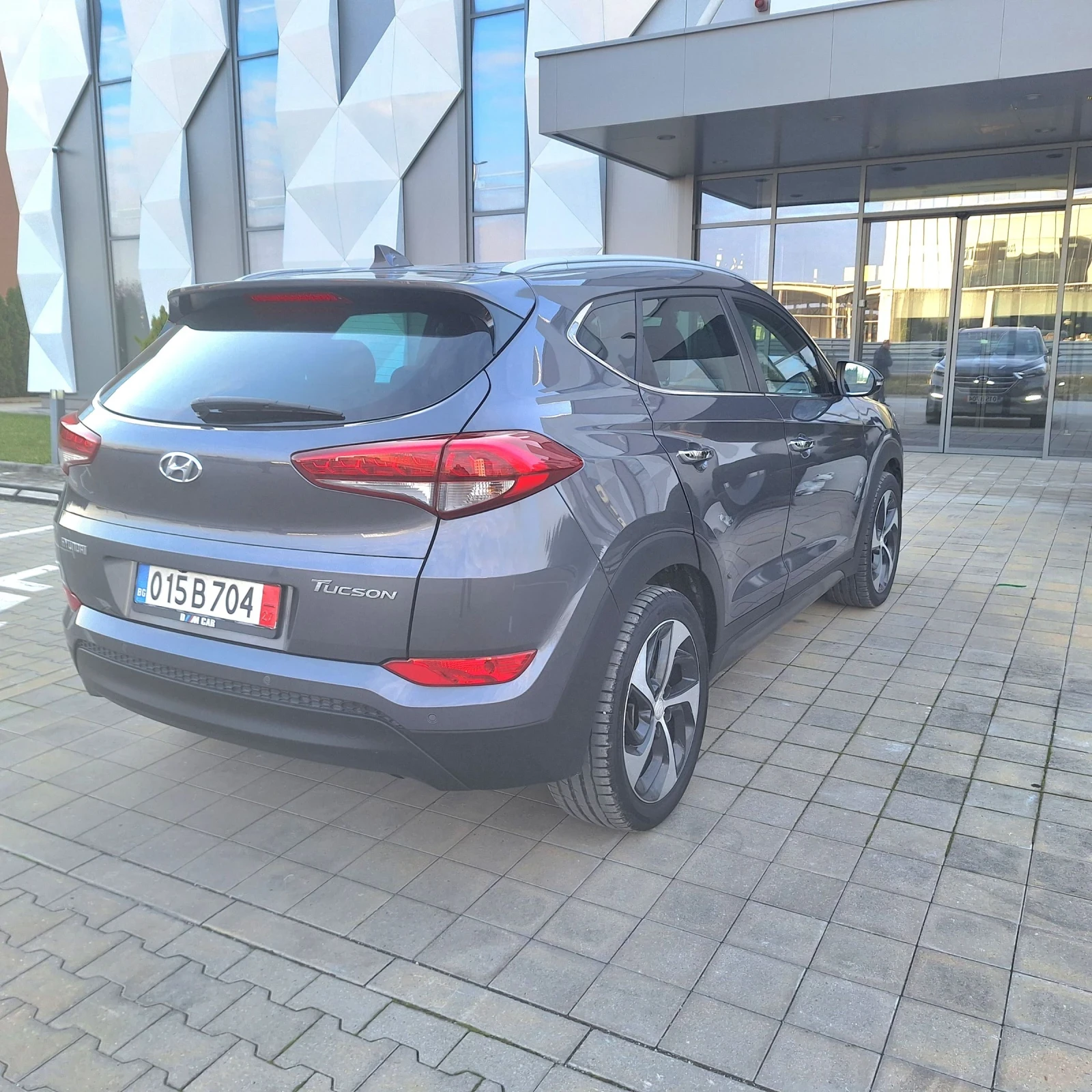 Hyundai Tucson 17  141��������� | Mobile.bg � ����������� 8