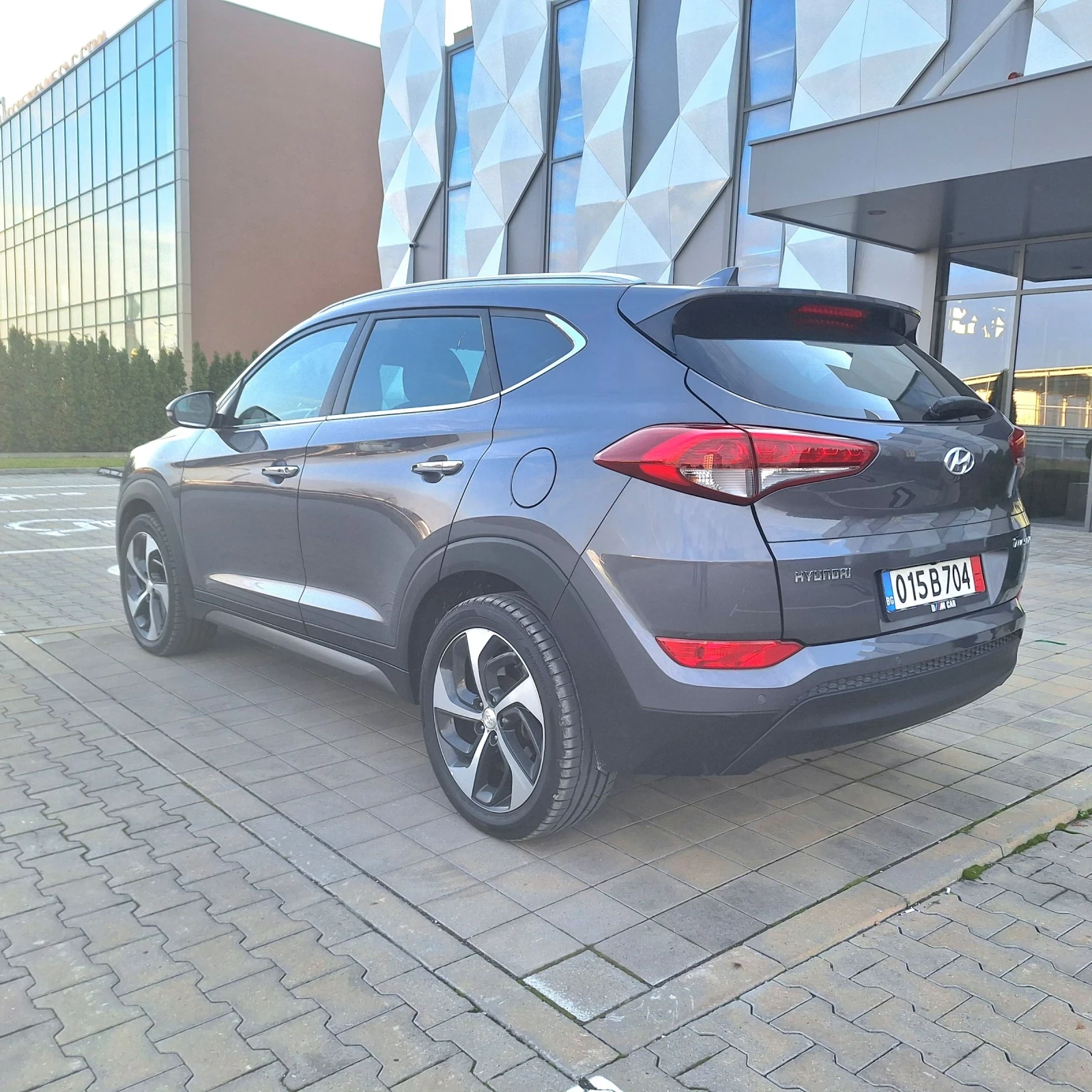 Hyundai Tucson 17  141��������� | Mobile.bg � ����������� 7