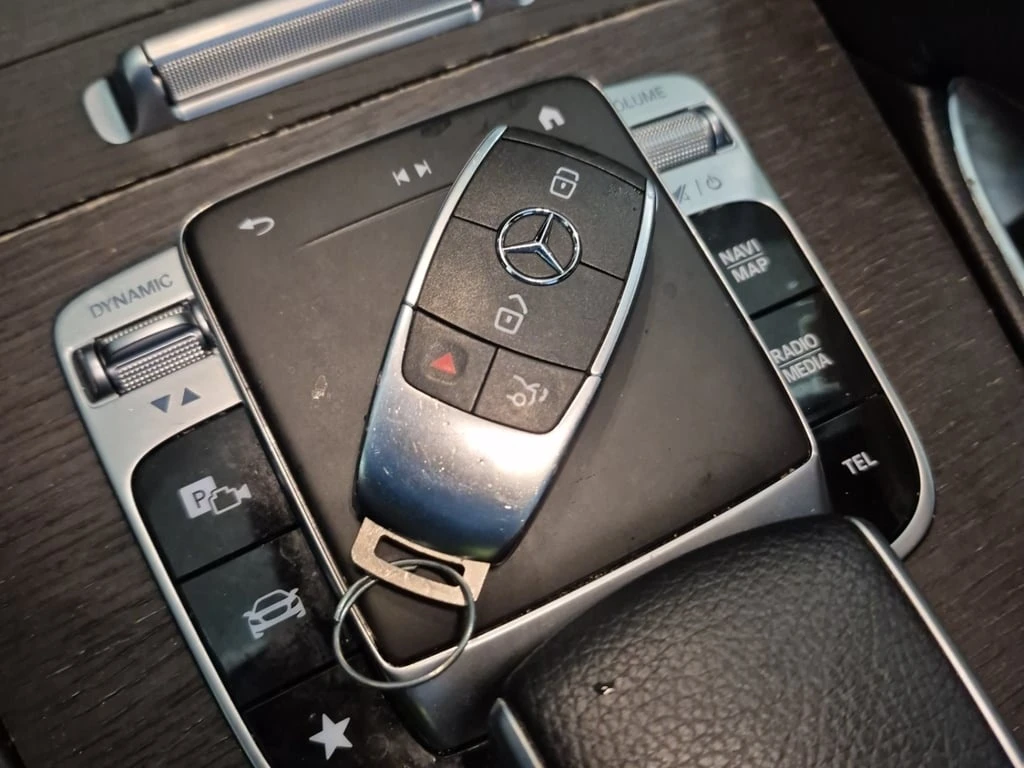 Mercedes-Benz GLE 350 / BURMESTER / 360 / HEAD UP / CARFAX - изображение 8