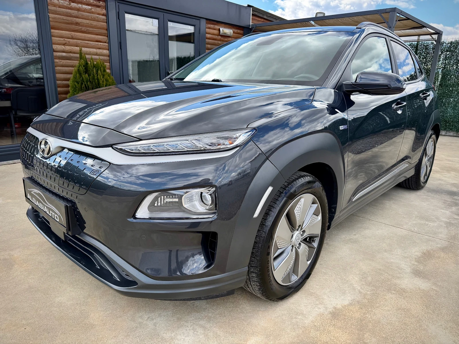 Hyundai Kona 64 kWh* PREMIUM* Bluelink* KRELL* ТЕРМОПОМПА - изображение 8