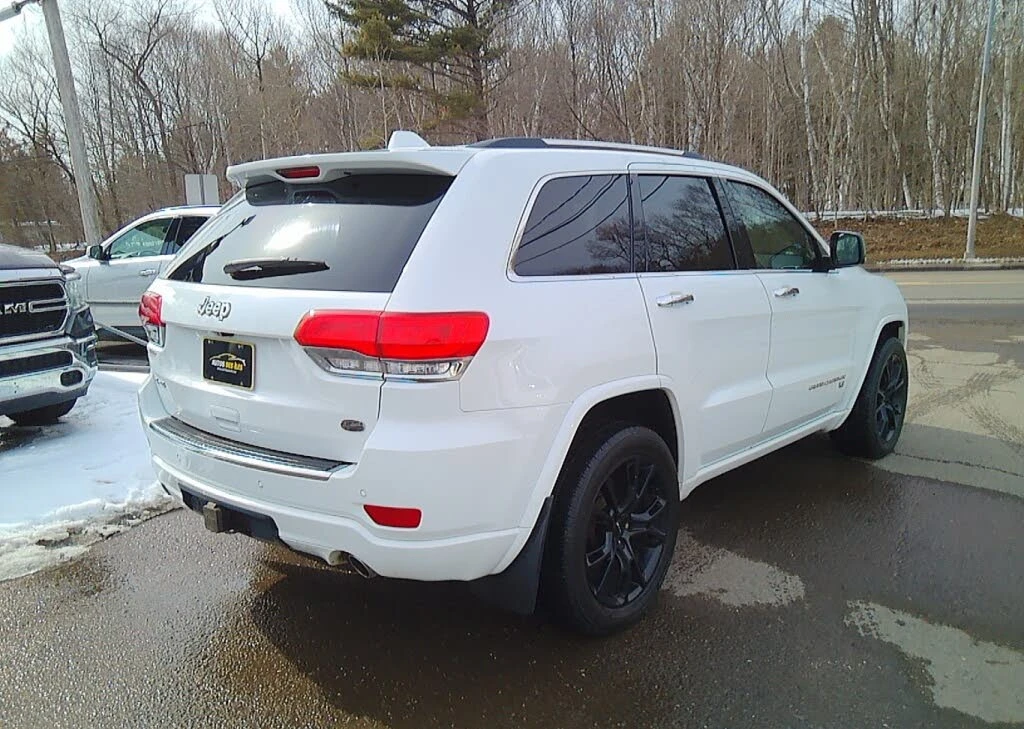 Jeep Grand cherokee 4WD* OVERLAND* ОБДУХ* ПОДГРЕВИ* HARMAN KARDON* PAN, снимка 5 - Автомобили и джипове - 54169639