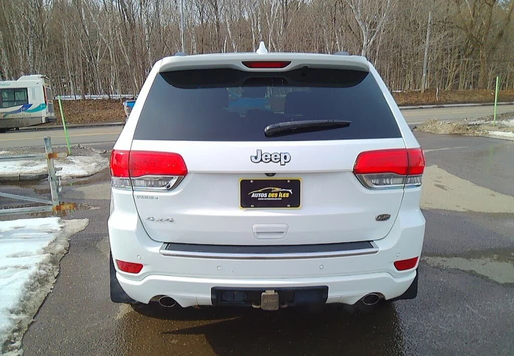 Jeep Grand cherokee 4WD* OVERLAND* ОБДУХ* ПОДГРЕВИ* HARMAN KARDON* PAN, снимка 4 - Автомобили и джипове - 54169639